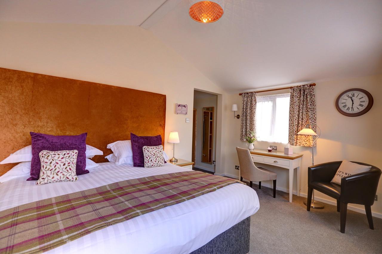 Manor Court Hotel Carnaby Esterno foto