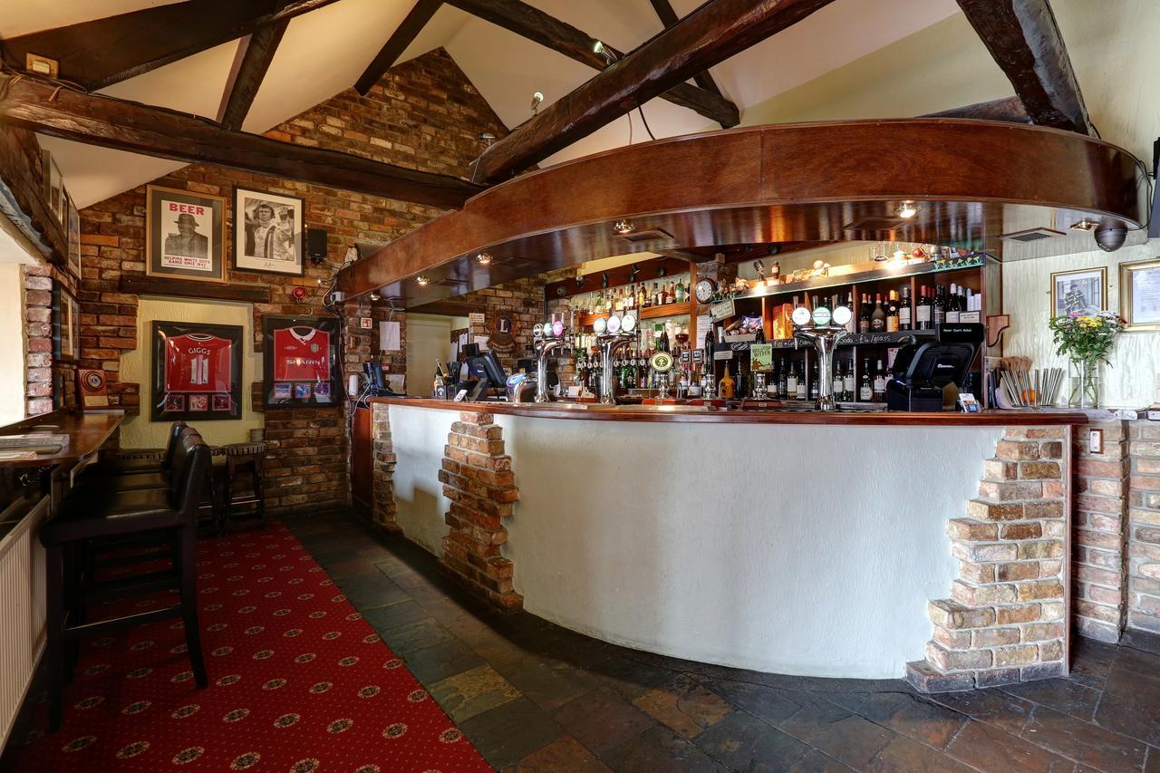 Manor Court Hotel Carnaby Esterno foto