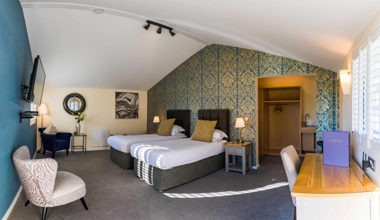 Manor Court Hotel Carnaby Esterno foto